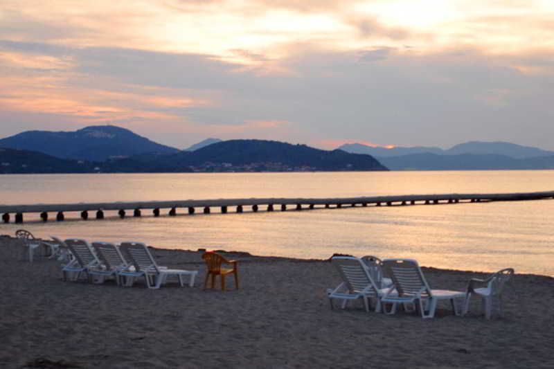 Attika Beach Hotel Korfu Kültér fotó